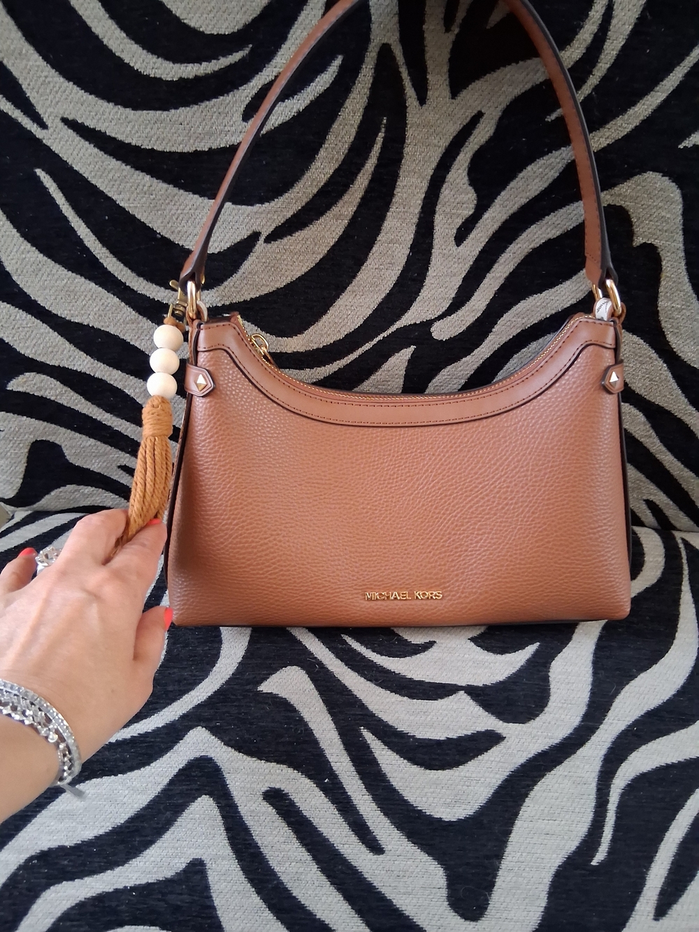 Michael Kors Women's Brown Leather Shoulder Bag - Picture 2 of 6